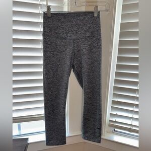 Nike Women’s Charcoal Heather Cropped/Capri Leggings